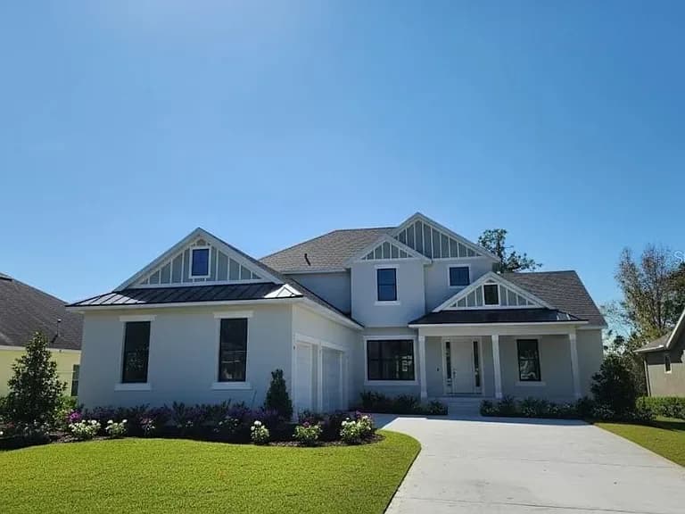 Front elevation of a completed Coastal Pointe home in Brooksville